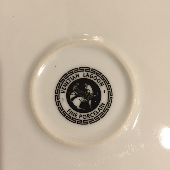 $5 when Bundled with 2 other items.
Vintage Fine Porcelain 9" Dish w/Gold Trim - Picture 3 of 5